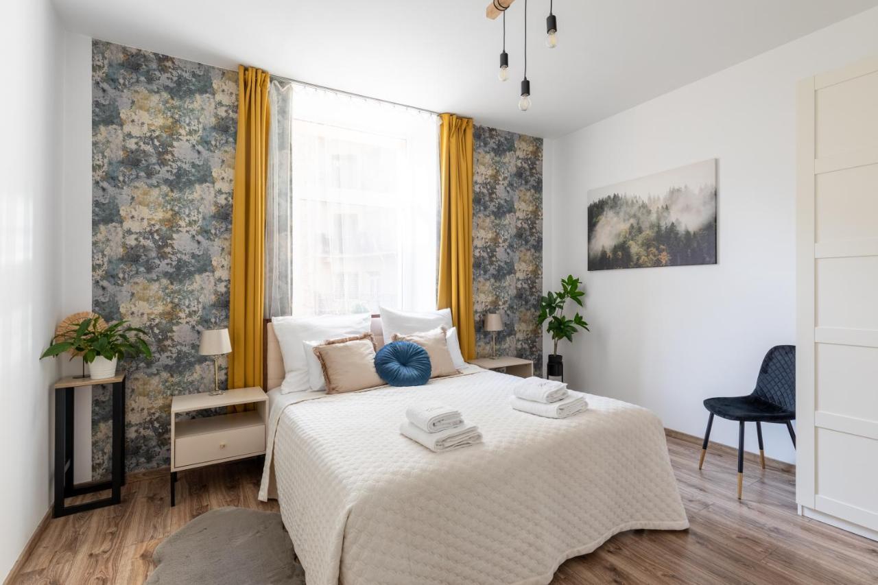 Luxe Living Castle View Apartment Krakow Luaran gambar